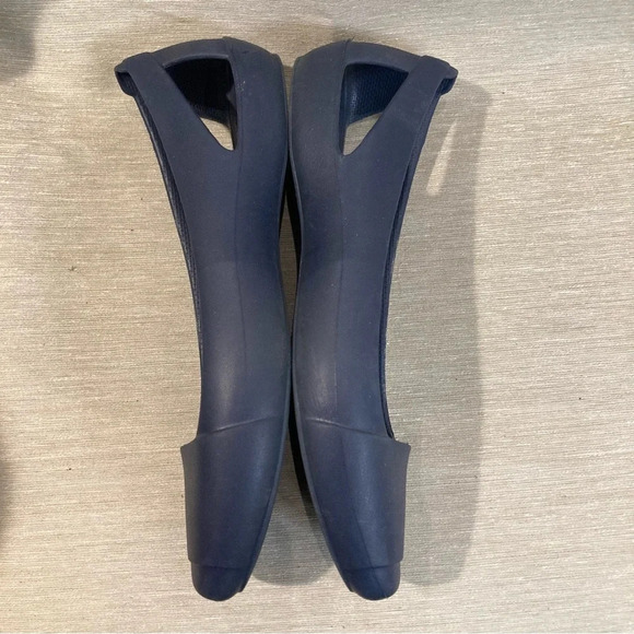 CROCS Sz 8 Sienna Flat Slip On Squarish Toe Cap Comfort Ballet Style Flats Shoes - Picture 6 of 9